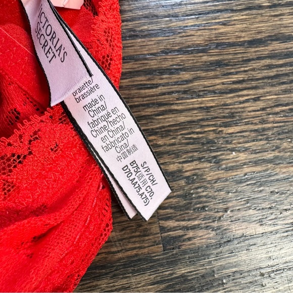 Victoria’s Secret red lace Racerback bralette size small NWT - Picture 5 of 5